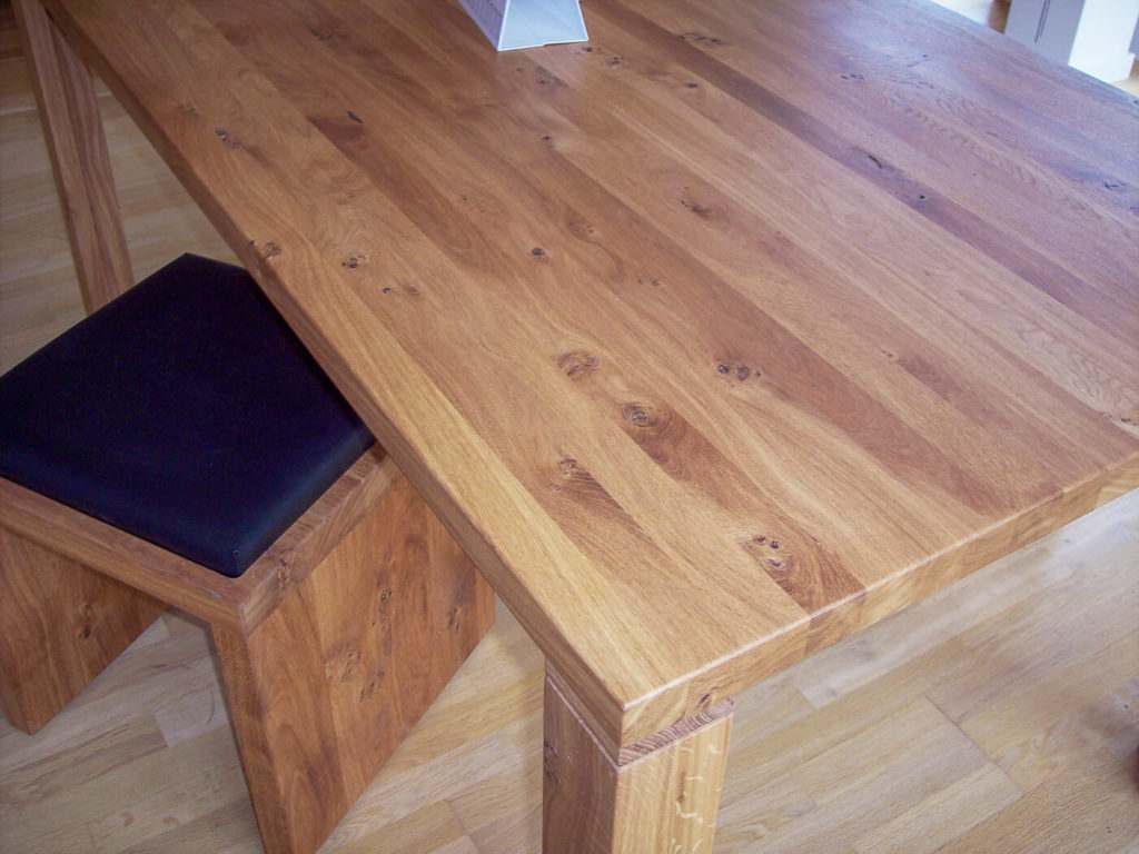 Esstisch Holztisch Massivholztisch Holzmöbel Möbel aus Holz Möbel nach Maß Massivholzmöbel Massivholz Vollholzmöbel