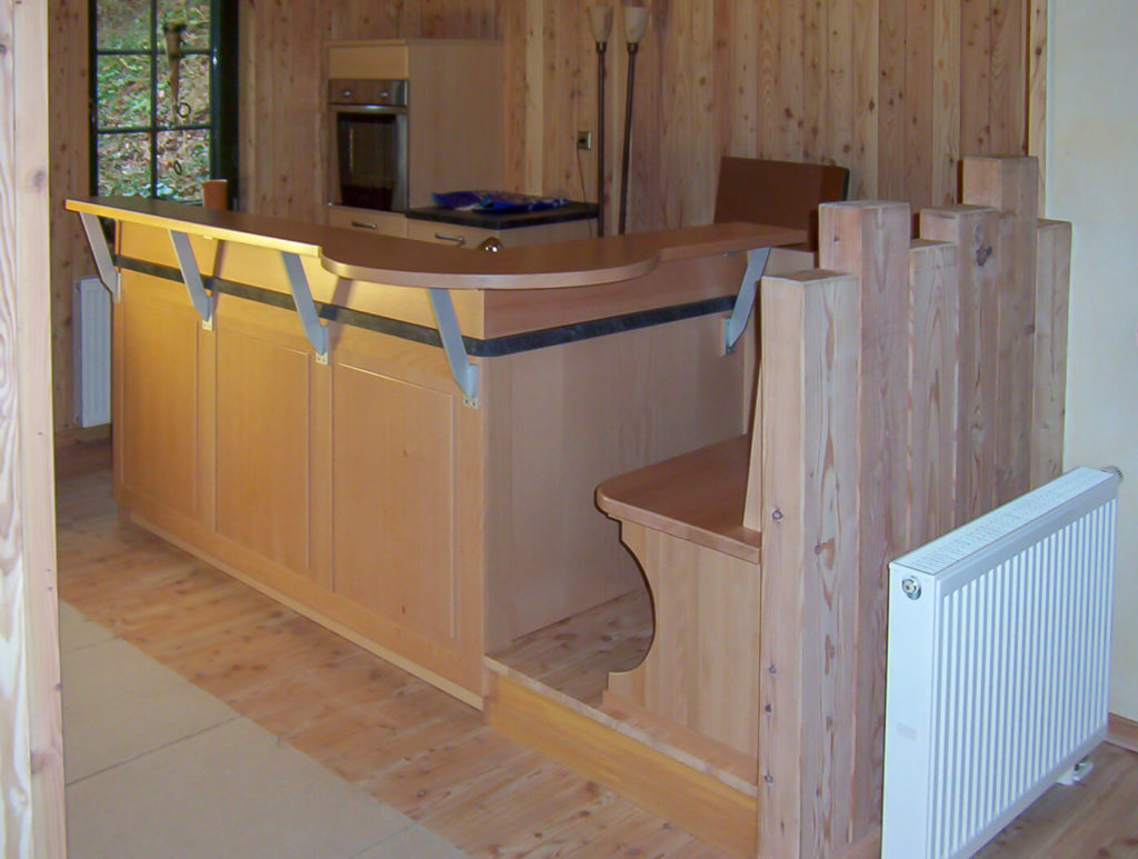 Küchentheke aus Holz Bartheke aus Holz Holzmöbel Möbel aus Holz Möbel nach Maß Massivholzmöbel Massivholz Vollholzmöbel